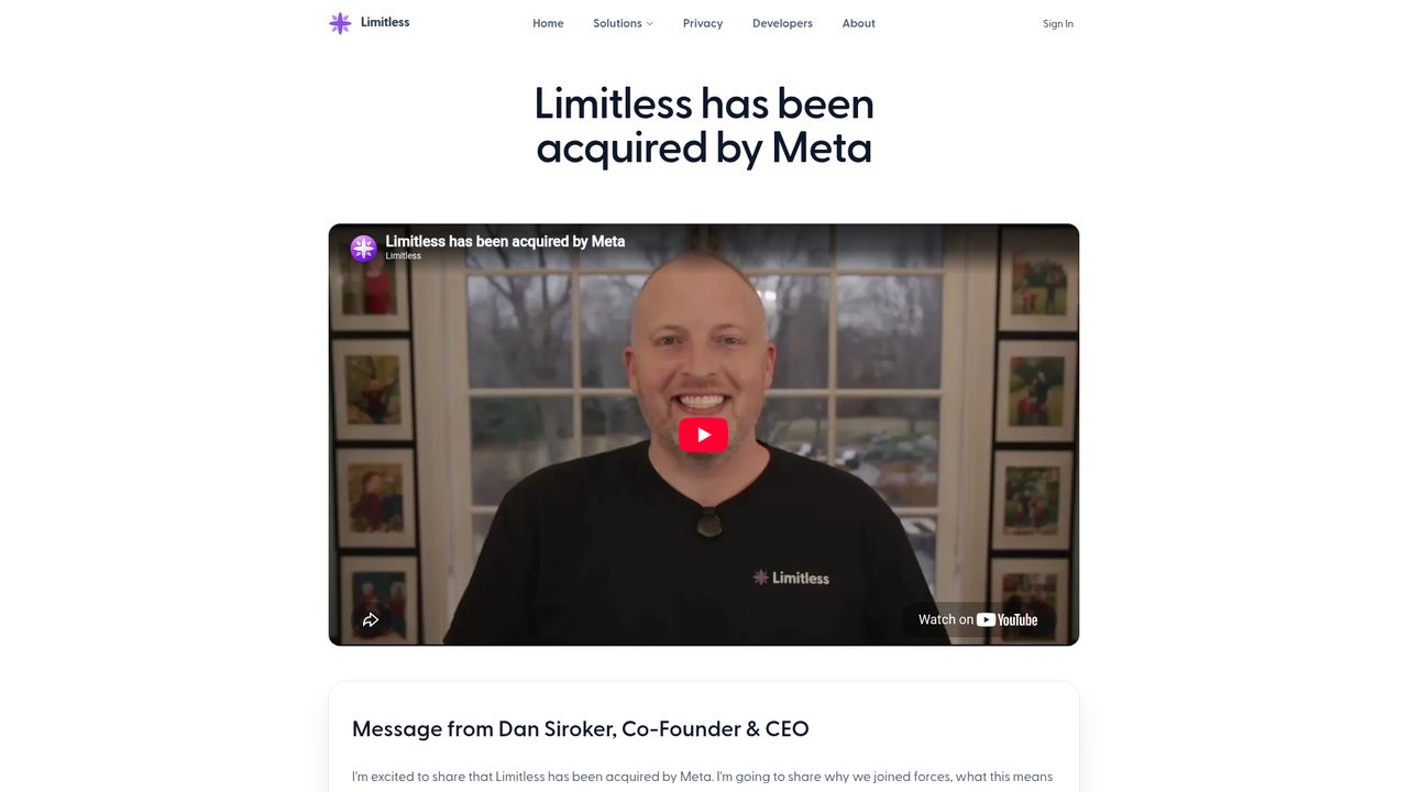 Limitless pendant with a conversation transcript in its app